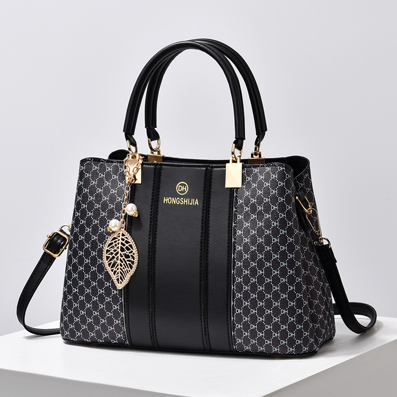 The 2022 new stylish and elegant bag for middle-aged women, a large-capacity crossbody handbag for mothers Specification drawing