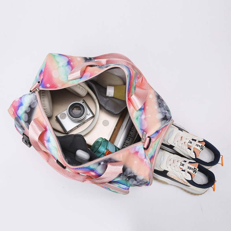 New cross-border gradient color travel bag, sports yoga fitness bag, large-capacity dry and wet separation handbag and luggage bag Application Scenario