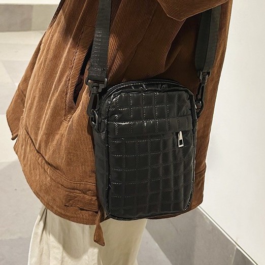 2024 Winter new men's and women's cotton-padded bag, casual capacity crossbody bag, outdoor trendy backpack, casual chest crossbody bag Specification drawing