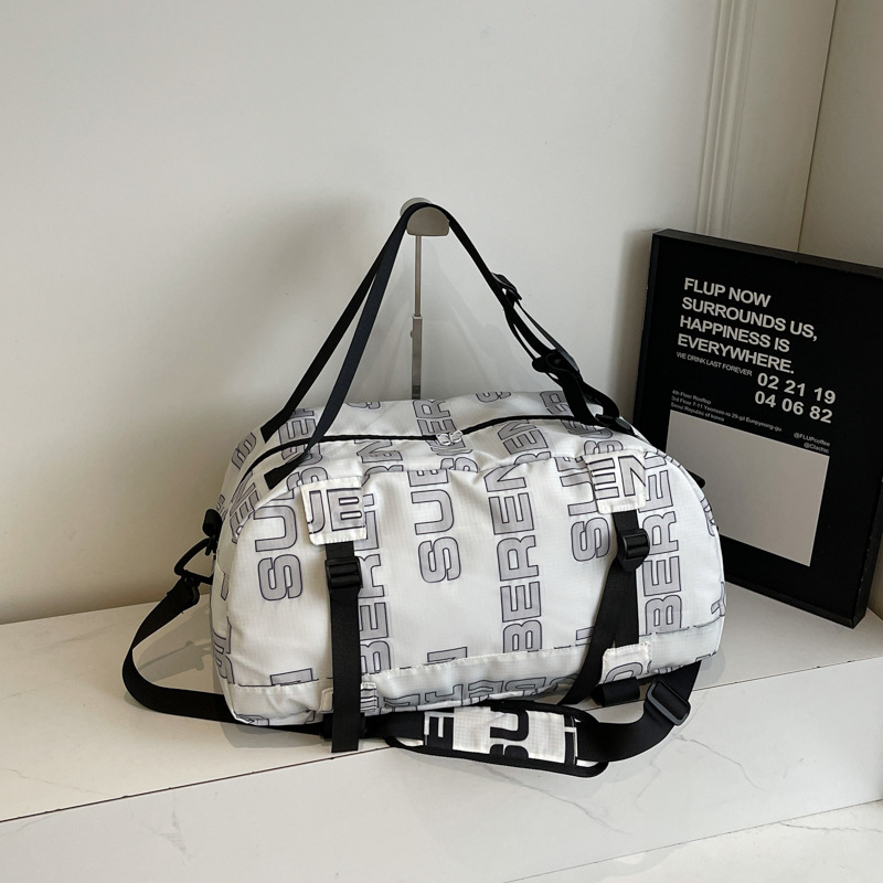 New cross-border travel bags, large-capacity fashionable short-distance outdoor travel carry-on bags, camouflage sports and fitness bags Specification drawing