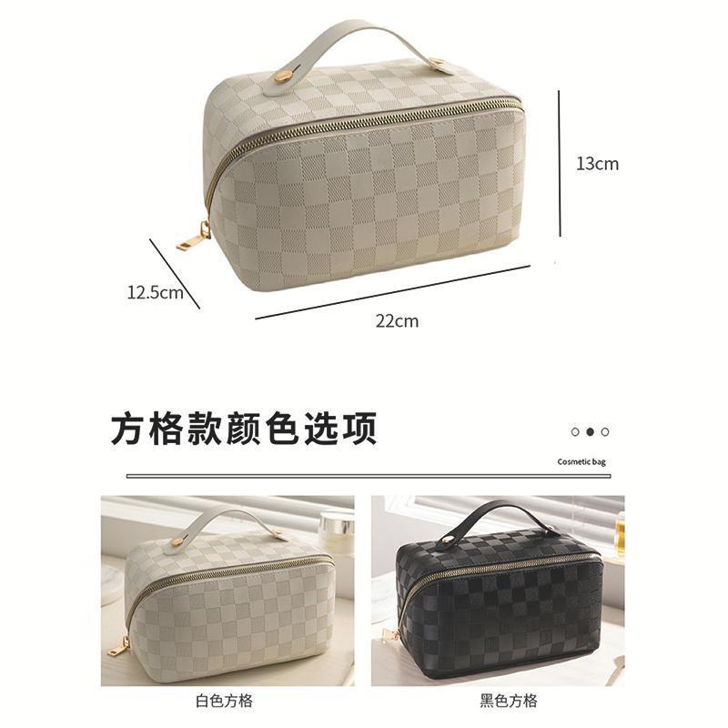 Pillow makeup bag, women's portable large-capacity makeup products storage bag, high appearance level, travel and outing hand-held toiletries bag Application Scenario