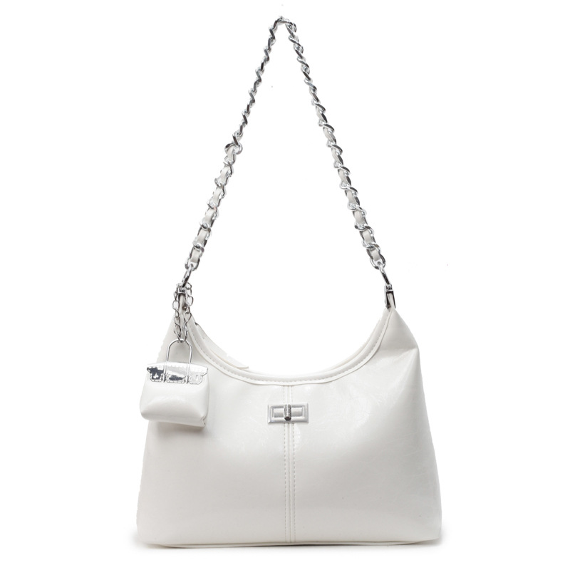 The diamond-patterned embroidered chain handbag is a new trendy crossbody bag for women in spring 2025. It is a versatile single-shoulder and underarm bag Item Picture