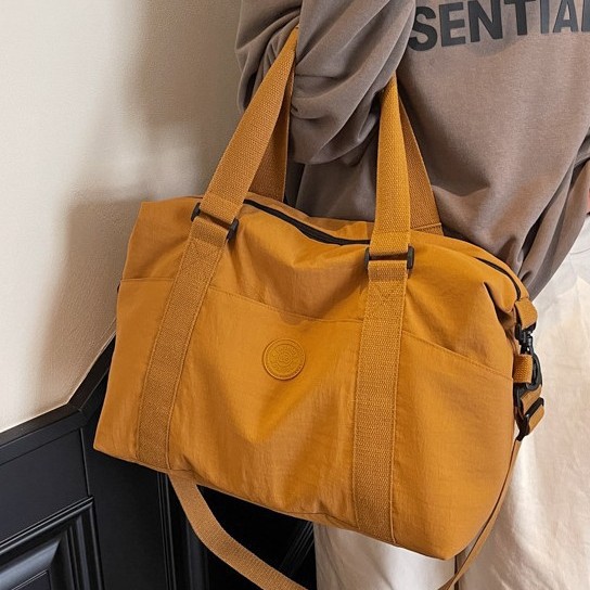 New Korean-style single-shoulder crossbody waterproof, large capacity, stretchable suitcase, fitness bag, short travel bag, mommy bag details Picture