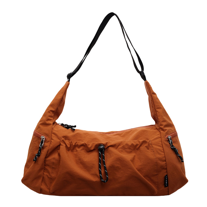 Large-capacity nylon fabric pleated bag for women's spring and summer casual 2025 new style casual crossbody large bag for commuting dumplings Item Picture
