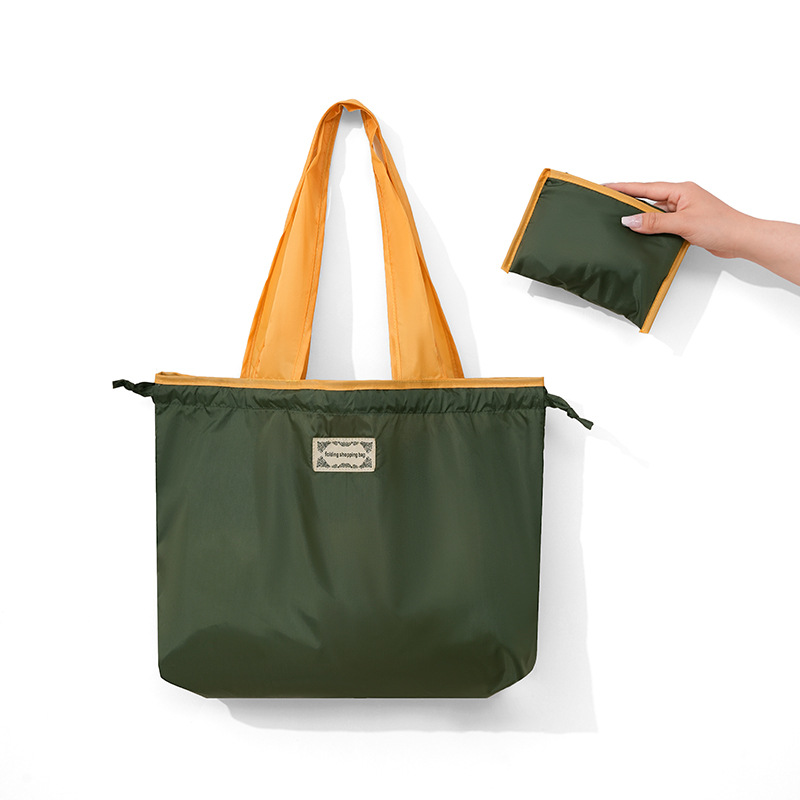 Runhui's new color-blocking folding handbag, supermarket shopping bag, large-capacity ladies' tote bag, and grocery shopping handbag Application Scenario