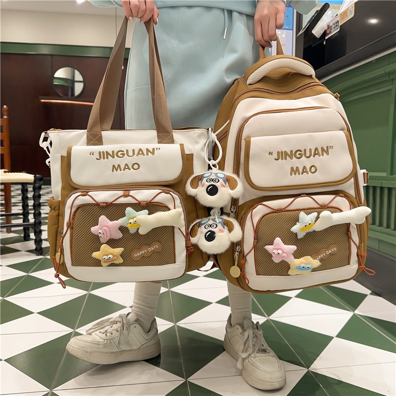 High-capacity lightweight backpacks for middle school students, girls with a fresh and clean look, high appearance standards for junior high school students, and cute backpacks for primary school students Application Scenario