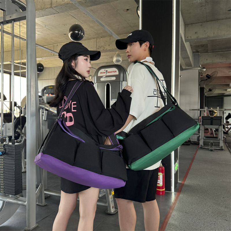 New trendy multi-pocket travel bag for men and women, fashionable and lightweight hand-held luggage bag, dry and wet separation yoga fitness bag full figure