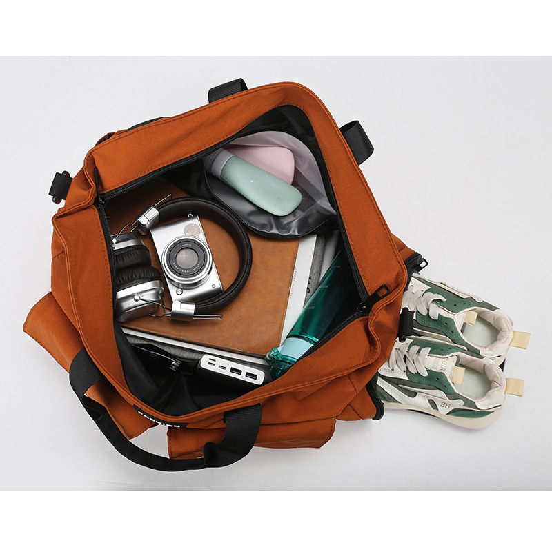 Cross-border travel bags, short-distance business trip luggage bags, large-capacity lightweight travel bags, dry and wet separated hand-held luggage bags Application Scenario