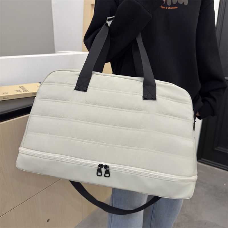 Korean-style fashionable lightweight yoga exercise bag, women's portable travel bag for going out, independent shoe compartment swimming and fitness bag details Picture