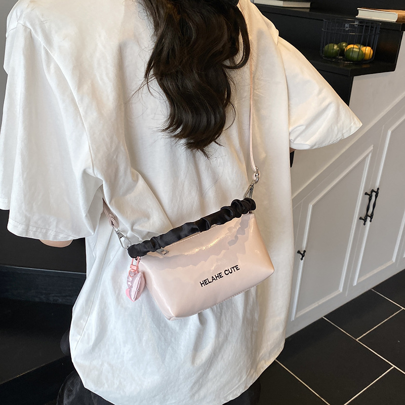 Bow mini mini bag for women 2025 Summer new style hand-held small square bag, high-end and stylish single-shoulder crossbody bag Application Scenario