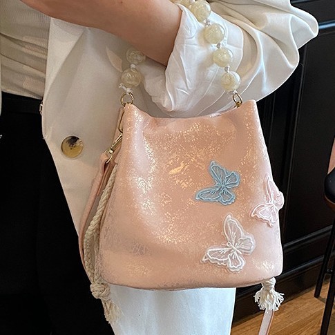 2025 New large-capacity women's bag for spring and summer, cute hand-held, underarm, single-shoulder bag, high-end and versatile tote bag full figure