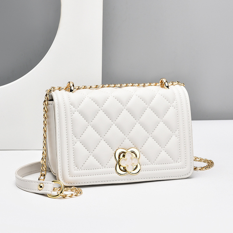 Colorful bag for Women 2022 Korean version New fashion diamond-shaped little Chanel style women's small square bag chain single-shoulder crossbody bag Application Scenario
