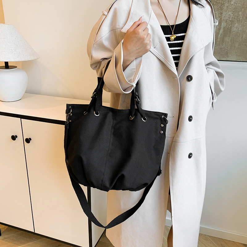Japanese-style retro large-capacity work canvas bag, multi-functional single-shoulder crossbody bag, college student commuting hand-held tote bag details Picture