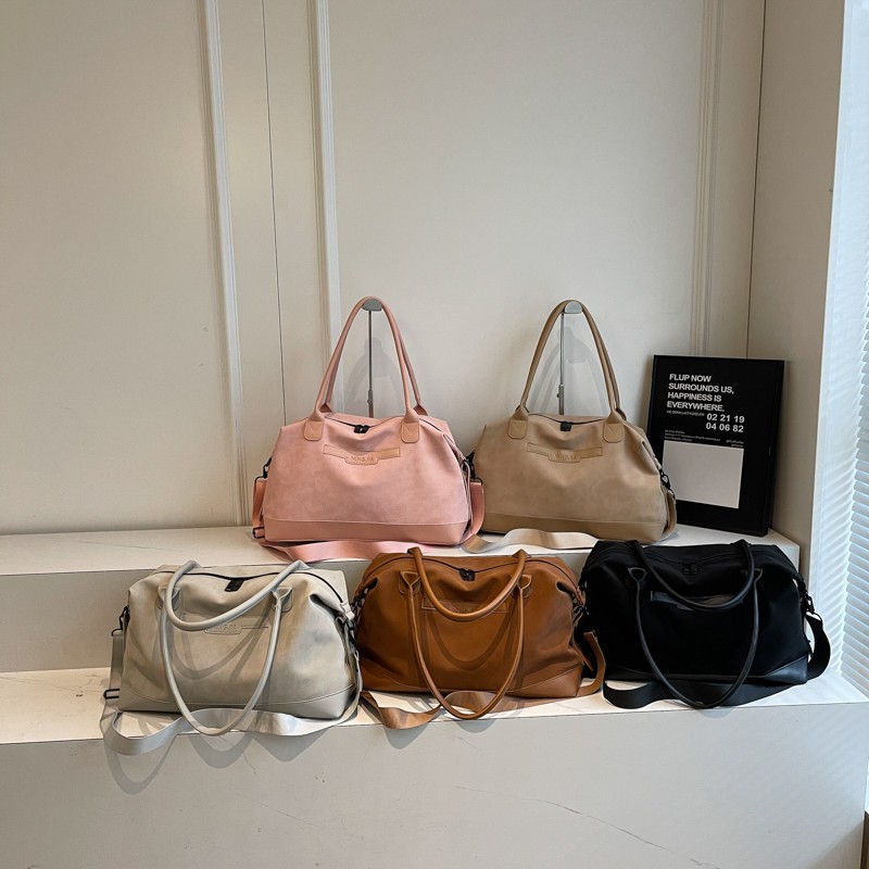New cross-border travel luggage bag for women, lightweight, durable, soft leather-like fitness bag, short-distance travel and boarding storage bag Application Scenario