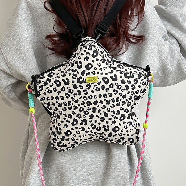 Personalized Star Backpack 2025 Spring New Style Korean Version fashionable leopard print single-shoulder bag for women Large capacity crossbody bag details Picture