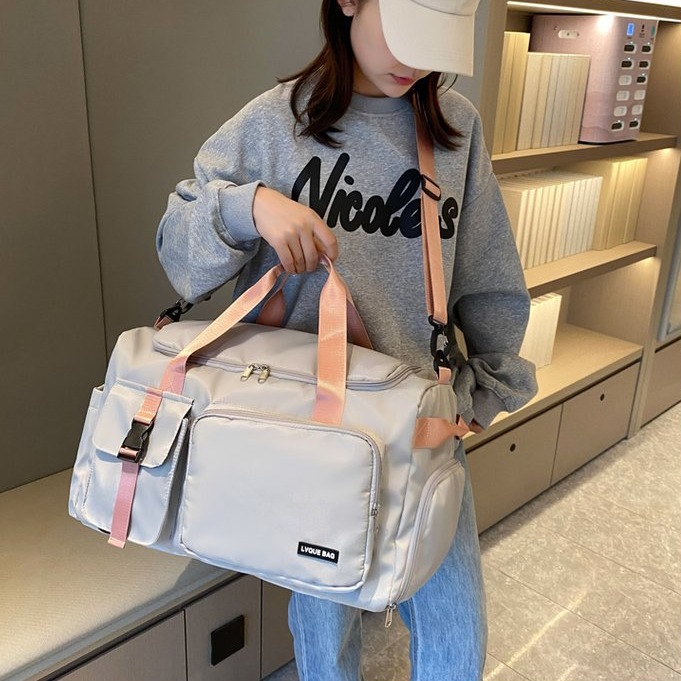 Multi-functional dual-purpose hand and shoulder travel bag, large-capacity sports training and fitness bag with shoe compartment, business trip luggage bag details Picture