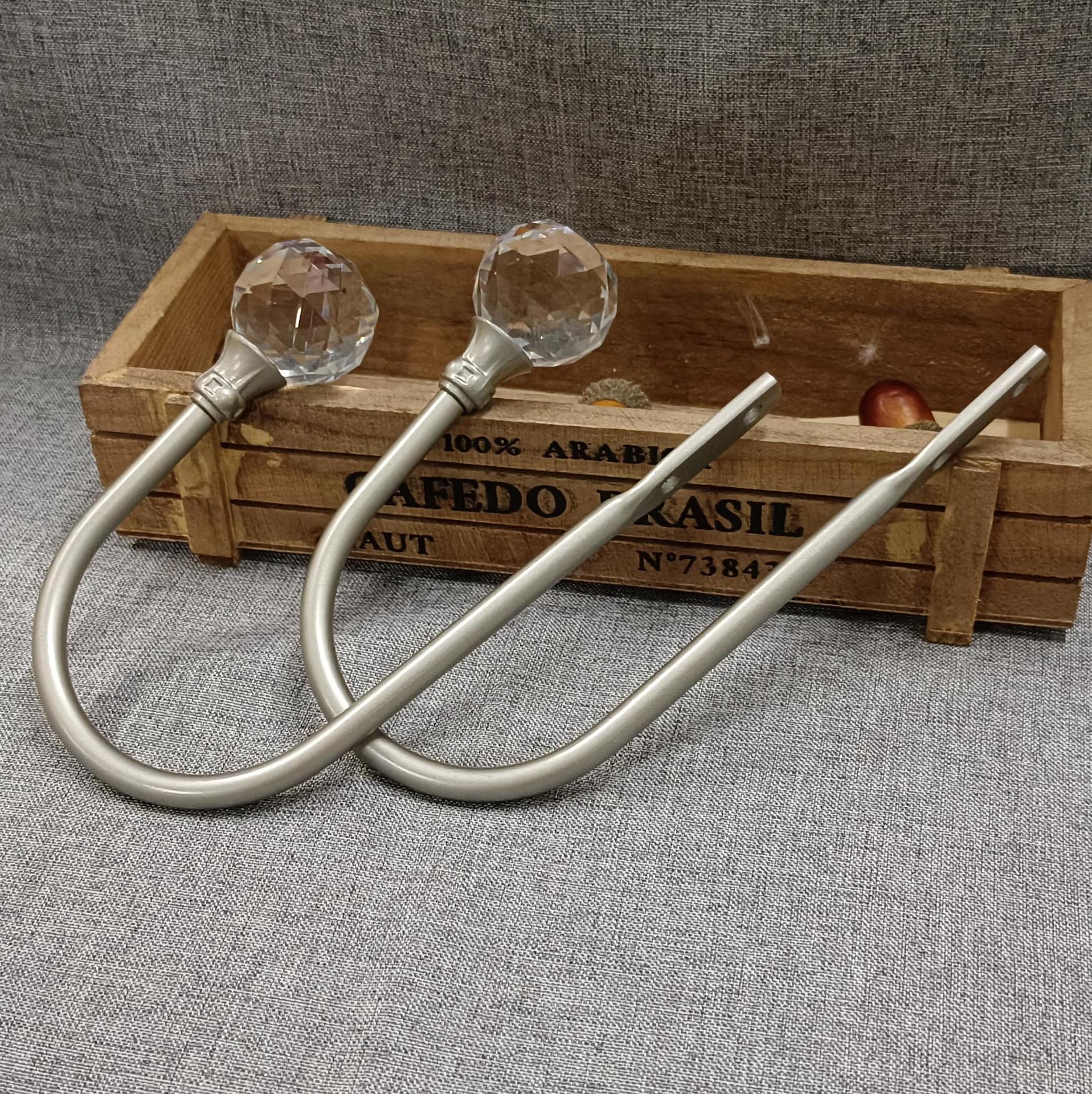 Cross-border new fashionable solid U-shaped crystal hook, curtain hook, curtain wall hook, door and window hook factory direct sales Specification drawing