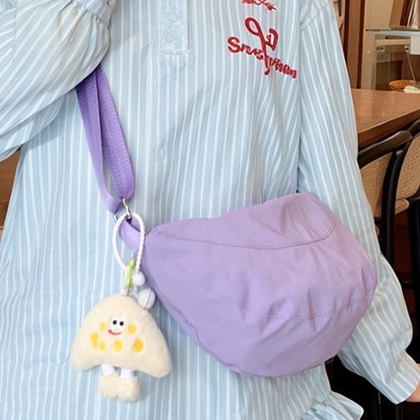 Candy-colored dumpling bag for girls, fresh and cute country style, soft girl student single-shoulder bag, casual solid color crescent bag, crossbody bag Application Scenario