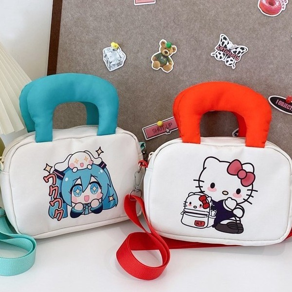 New cartoon and cute small crossbody bag, girlish crossbody backpack, large capacity storage, sweet handbag, travel backpack Application Scenario