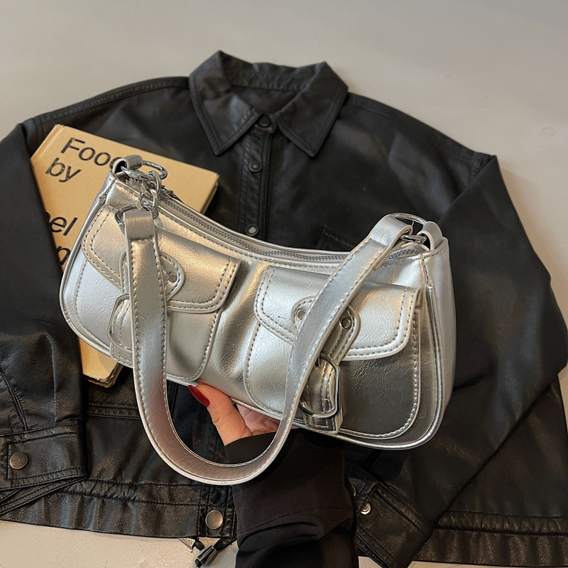 A trendy and versatile underarm bag for women in 2025, featuring a fashionable pleated dumpling bag in a Korean style with a unique and high-end feel details Picture