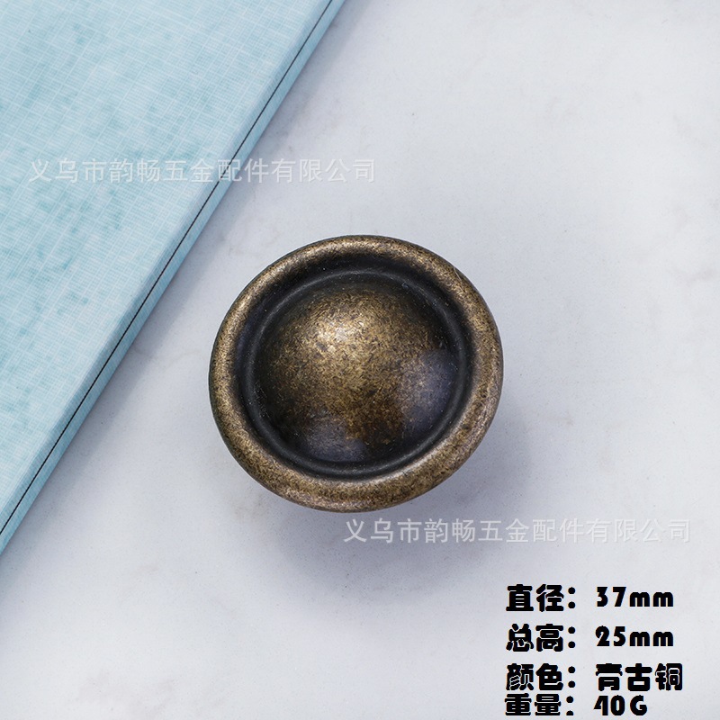 Foreign trade single-hole drawer handles, butterfly leaf lifting rings, furniture handles, retro gold cabinet door handles, round handles Application Scenario