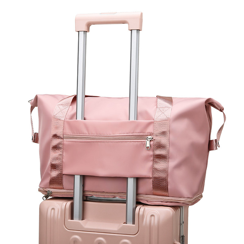 New expandable travel bag, portable travel boarding bag, yoga and fitness bag, luggage storage bag, and maternity bag Application Scenario