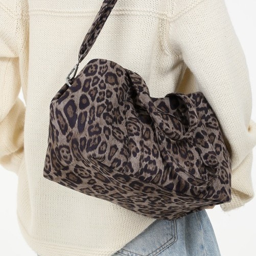 Fashionable women's bag leopard print handbag, new European and American retro women's single-shoulder armpit bag, large capacity single-shoulder bag Specification drawing