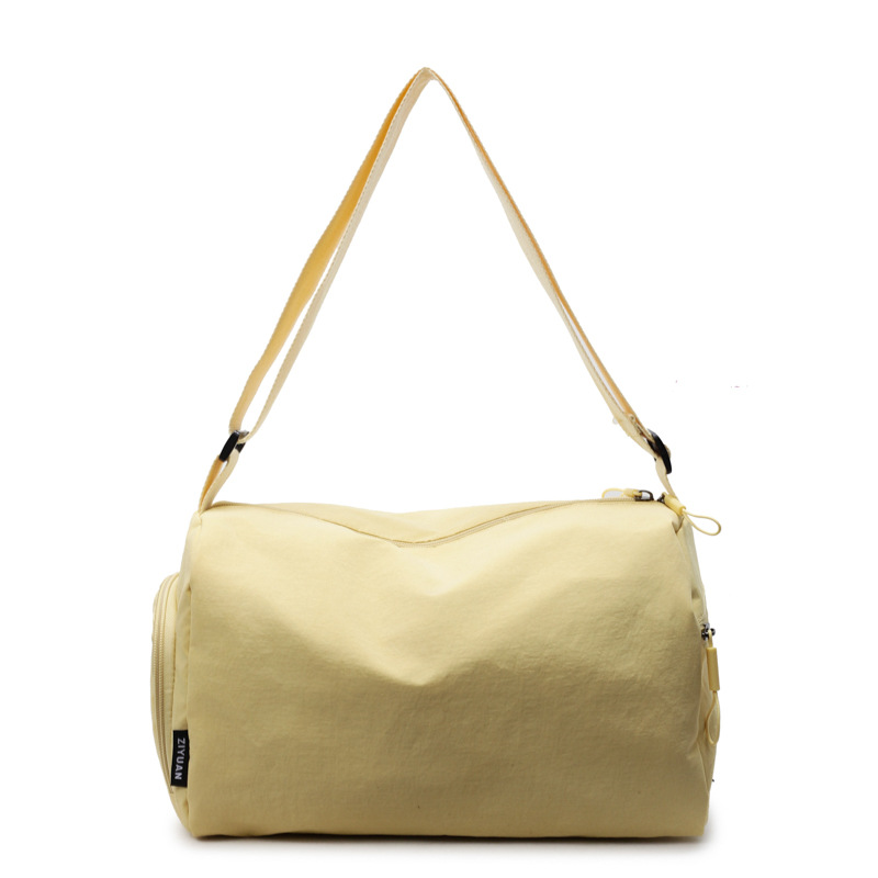Large-capacity crossbody bags, women's fitness bags, travel and outdoor sports bags, luggage backpacks, large bags, travel bags, lightweight crossbody bags Item Picture