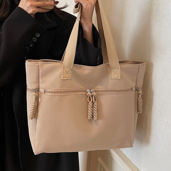 Autumn and winter casual bags for women, 2024 new style, fashionable and versatile single-shoulder bag, large-capacity tote bag, school commuting bag details Picture