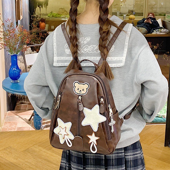 Sweet and cute little bear backpack for girls in autumn and winter 2024, new trendy girls' backpack, large-capacity student schoolbag full figure