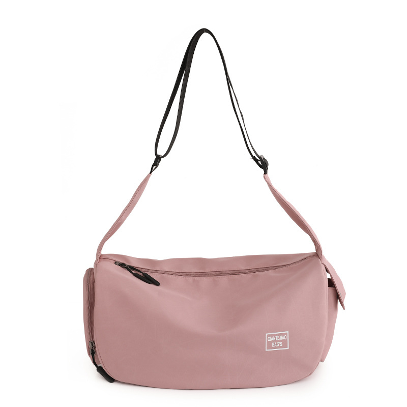 Fashionable casual fitness bag for women 2024 new model, lightweight sports storage bag, large-capacity single-shoulder crossbody travel bag Item Picture