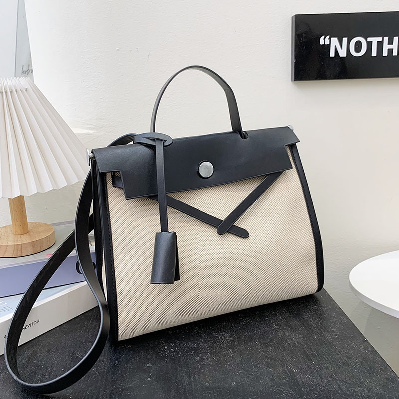The 2024 new briefcase features a stylish color-blocking large bag with a French high-end texture. The Kelly bag is a versatile single-shoulder crossbody women's bag Specification drawing