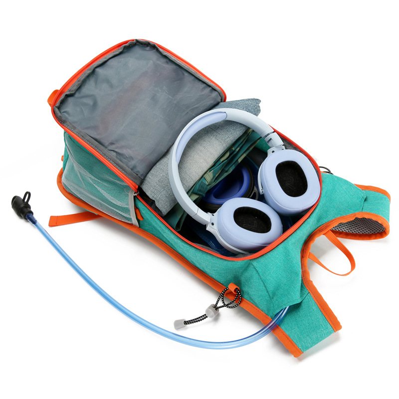 Outdoor hiking bag, large-capacity sports backpack, cycling, camping, hiking, unisex Oxford cloth travel bag Application Scenario