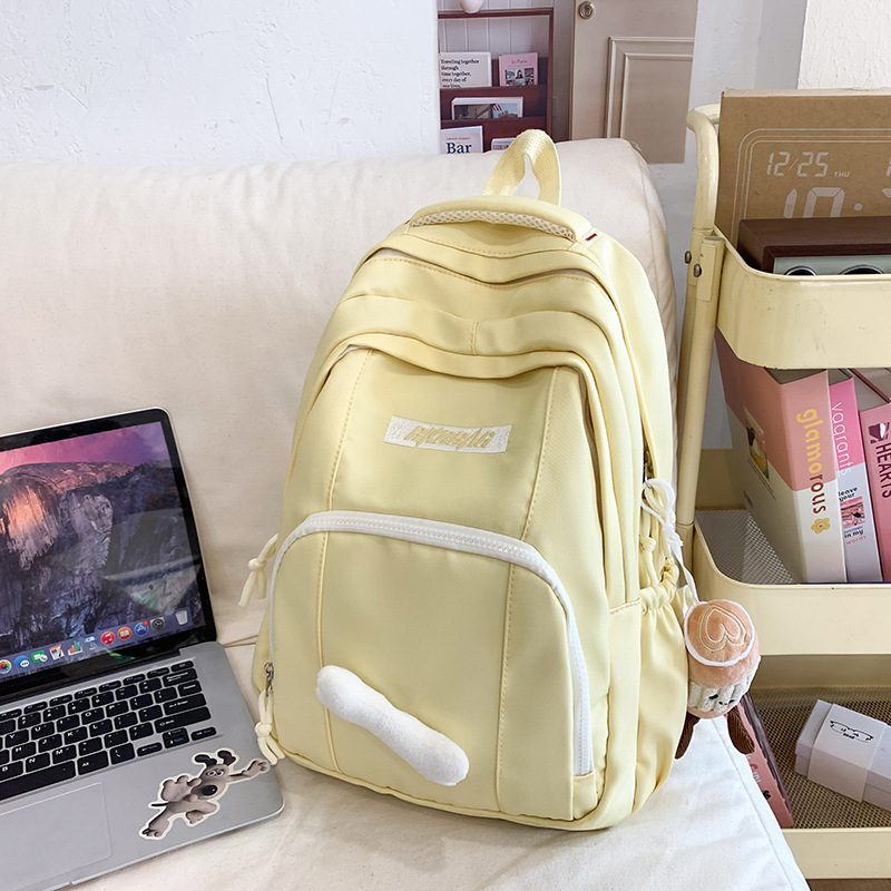 Japanese-style schoolbag, large-capacity school-style backpack for girls in junior and senior high school, casual travel, and lightweight backpack for primary school students with reduced load Application Scenario