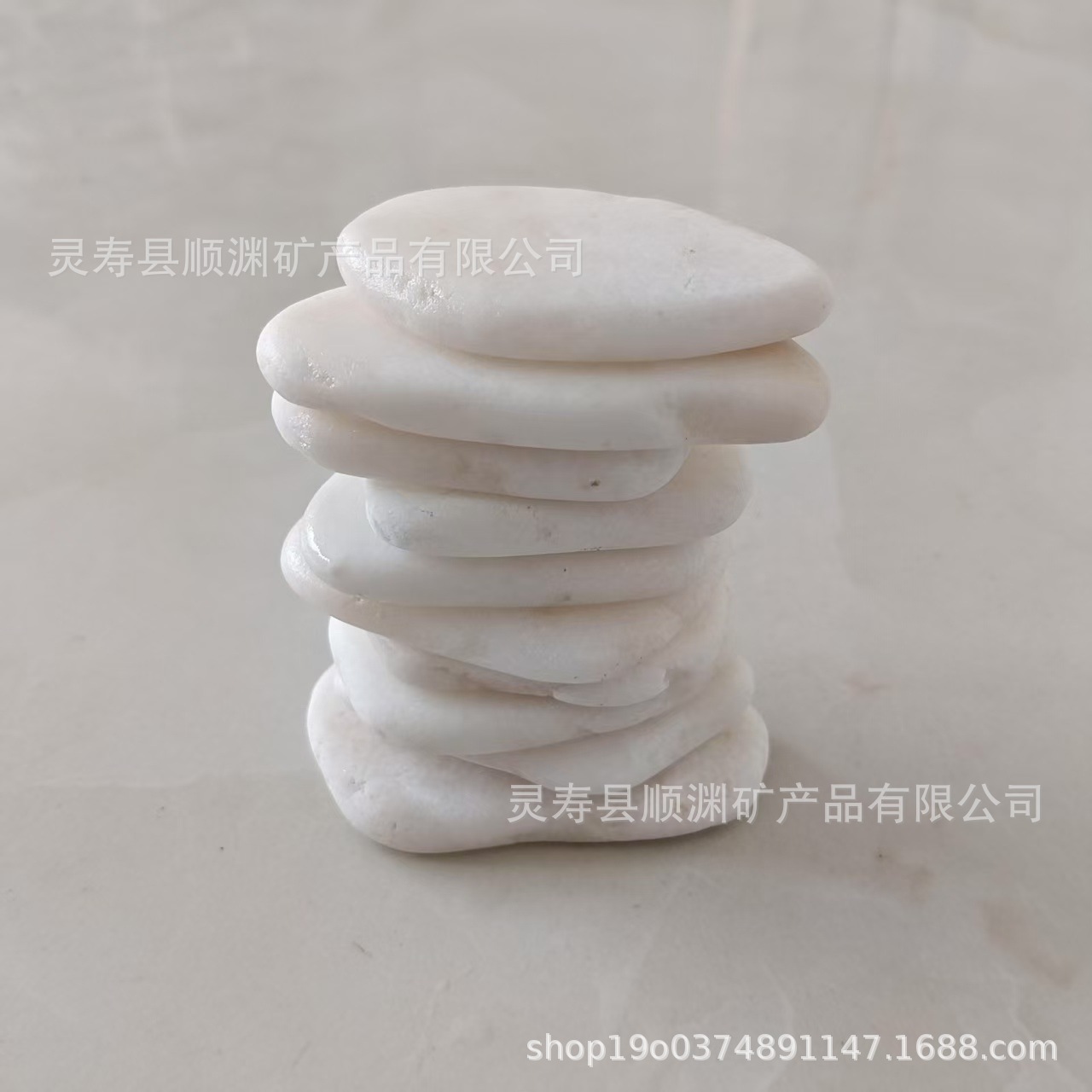 White painted pebbles, white painted stones, painted stones, SLATE, white painted flat stones Application Scenario