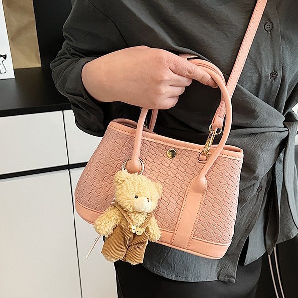 Korean niche design handbag, simple commuting single-shoulder bag, women's 2025 summer trendy new solid color crossbody bag Specification drawing