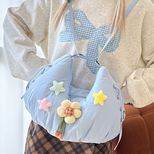 Fashionable, high-end, niche, versatile and cute bag, star personality dumpling bag, women's single-shoulder armpit handbag, flower details Picture