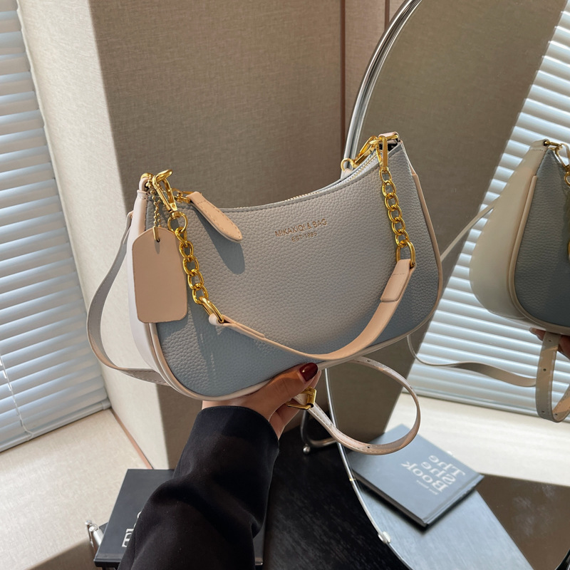 The 2024 new soft-faced underarm bag for women, a high-end single-shoulder bag, is casual and versatile, and features a high-quality chain crossbody small bag details Picture