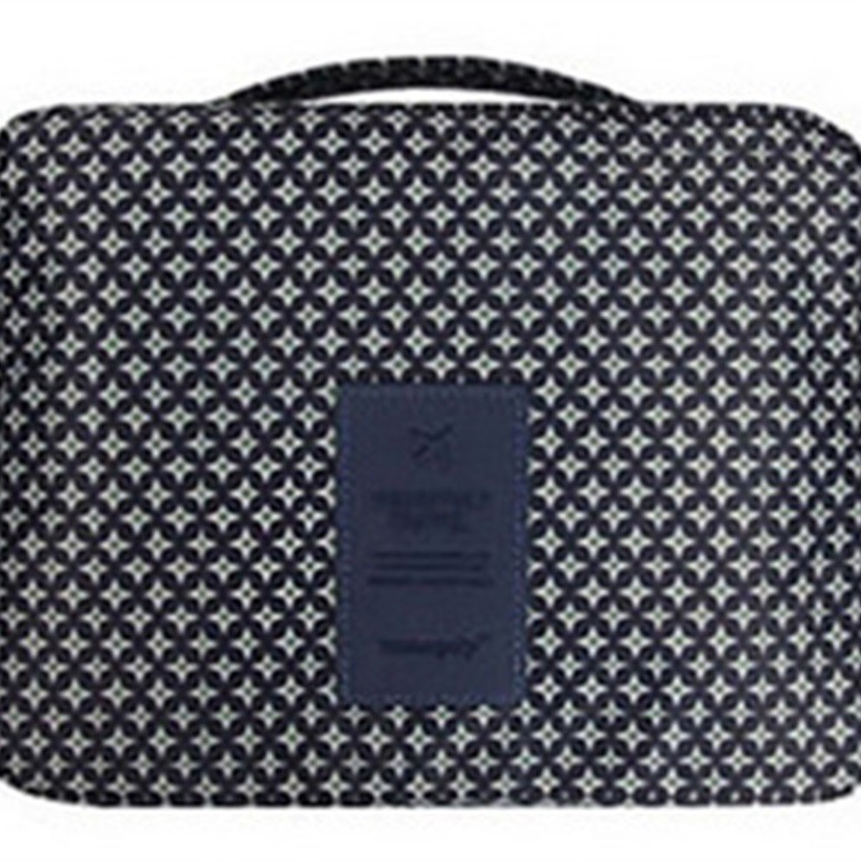 New Korean printed travel makeup bag, lotion dispensed travel toiletry bag, waterproof travel storage and organization bag Application Scenario
