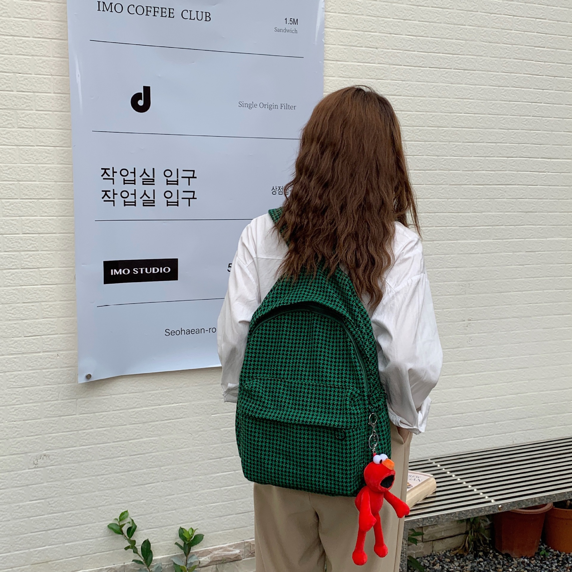 19202 Dark green small checkered woolen backpack, Korean-style checkerboard backpack, large-capacity female student schoolbag Specification drawing