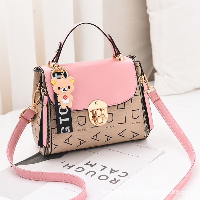 Small bag Women's 2024 Spring/Summer new fairy handbag, fashionable and popular single-shoulder crossbody small square bag, one-piece consignment full figure