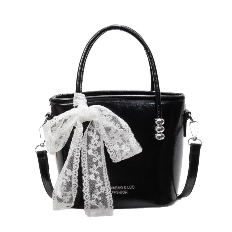 Simple and fashionable hand-held bucket bag for women, 2025 new retro high-end texture single-shoulder bag, trendy solid color crossbody bag Item Picture