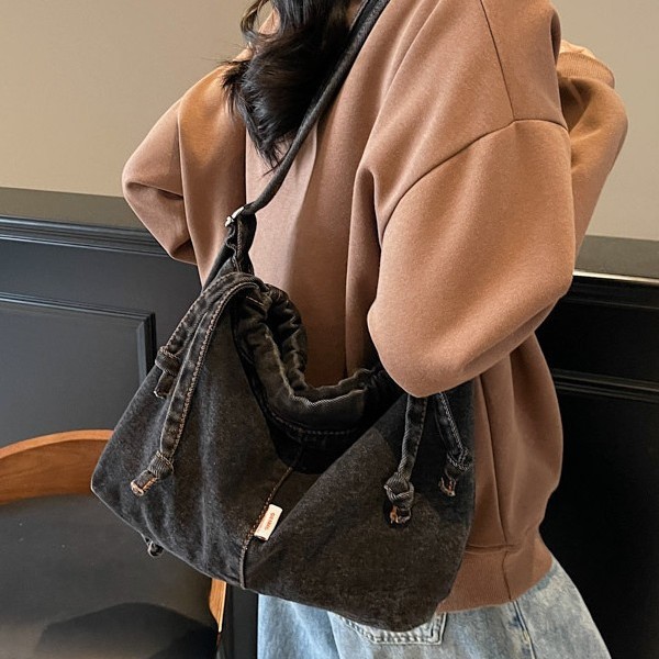Hong Kong-style denim bag for women, large capacity, retro and versatile, forest-themed single-shoulder bag, personalized and casual, young student crossbody bag for men details Picture