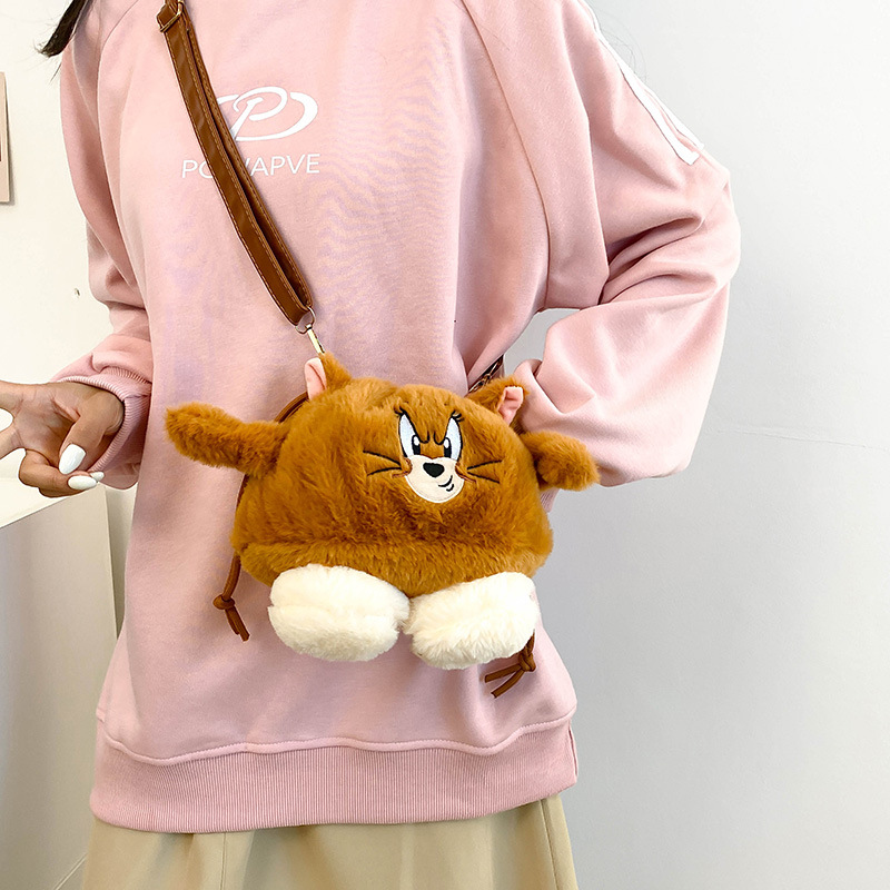 New cartoon plush bag, girlish crossbody bag, claw machine doll exchange for cat personality drawstring mouse single-shoulder bag details Picture