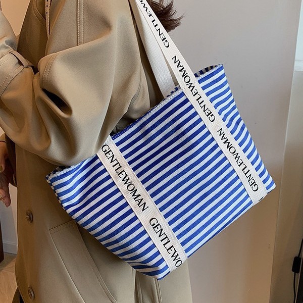 New striped large-capacity handbag, versatile new tote bag, portable handbag for going out, autumn and winter bag Specification drawing