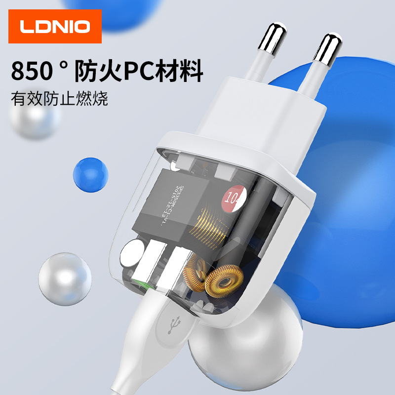 Cross-border European standard PD12W charger mobile phone fast charging head compatible adapter, US standard multi-U port charging plug factory Specification drawing