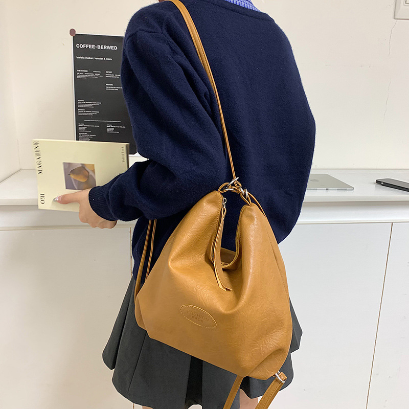 Tote Bag Women 2024 New large-capacity commuter backpack, retro casual street style single-shoulder crossbody bag full figure