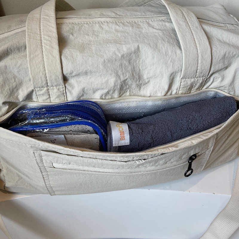 New water-resistant large-capacity travel bag, lightweight handbag, dry-wet separated fitness bag, short-distance travel luggage bag Specification drawing