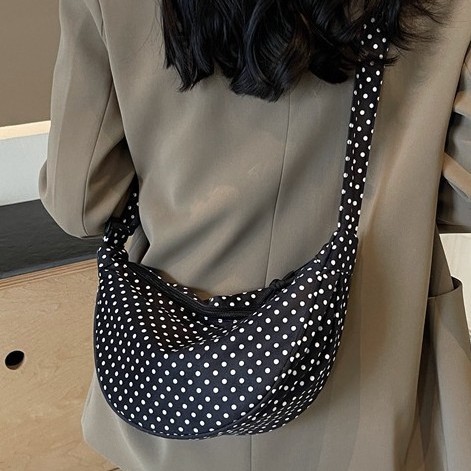 Simple and fashionable small bag for women, 2025 new trendy underarm bag, Korean style, versatile texture, casual single-shoulder crossbody bag details Picture