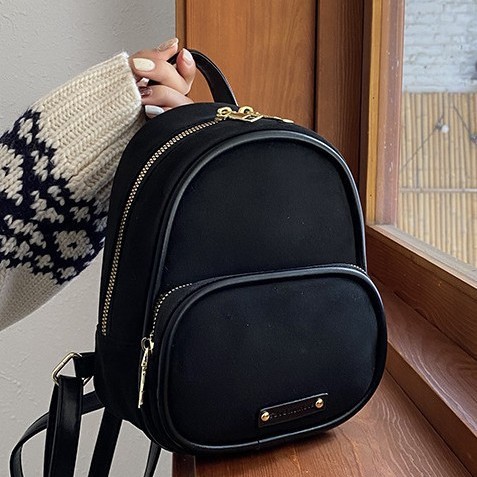 Fashionable and stylish mini backpack for women 2024 New style, a versatile and casual travel small backpack details Picture